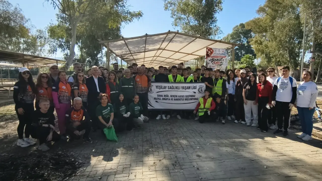 Selçuk’ta Cumhuriyet’in 103’üncü yılına özel pedal çevirdiler