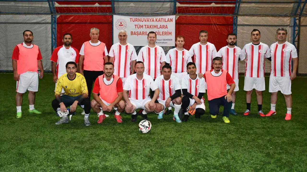 Tatvan’da kurumlar arası futbol turnuvası başladı