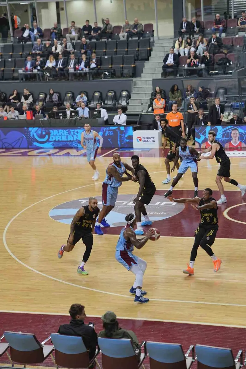 Basketbol Süper Ligi: Trabzonspor: 90 - Esenler Erokspor: 93