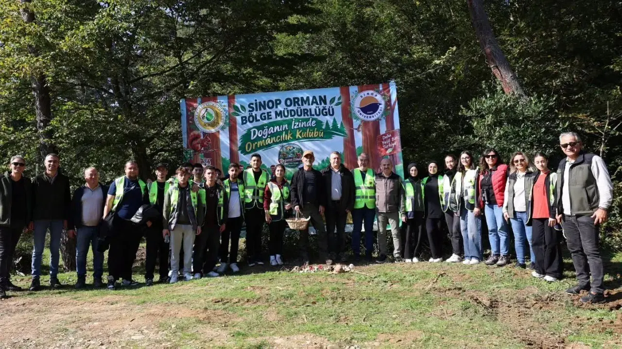 Sinop’ta üniversiteli gençler biyoçeşitliliği sahada öğrendi