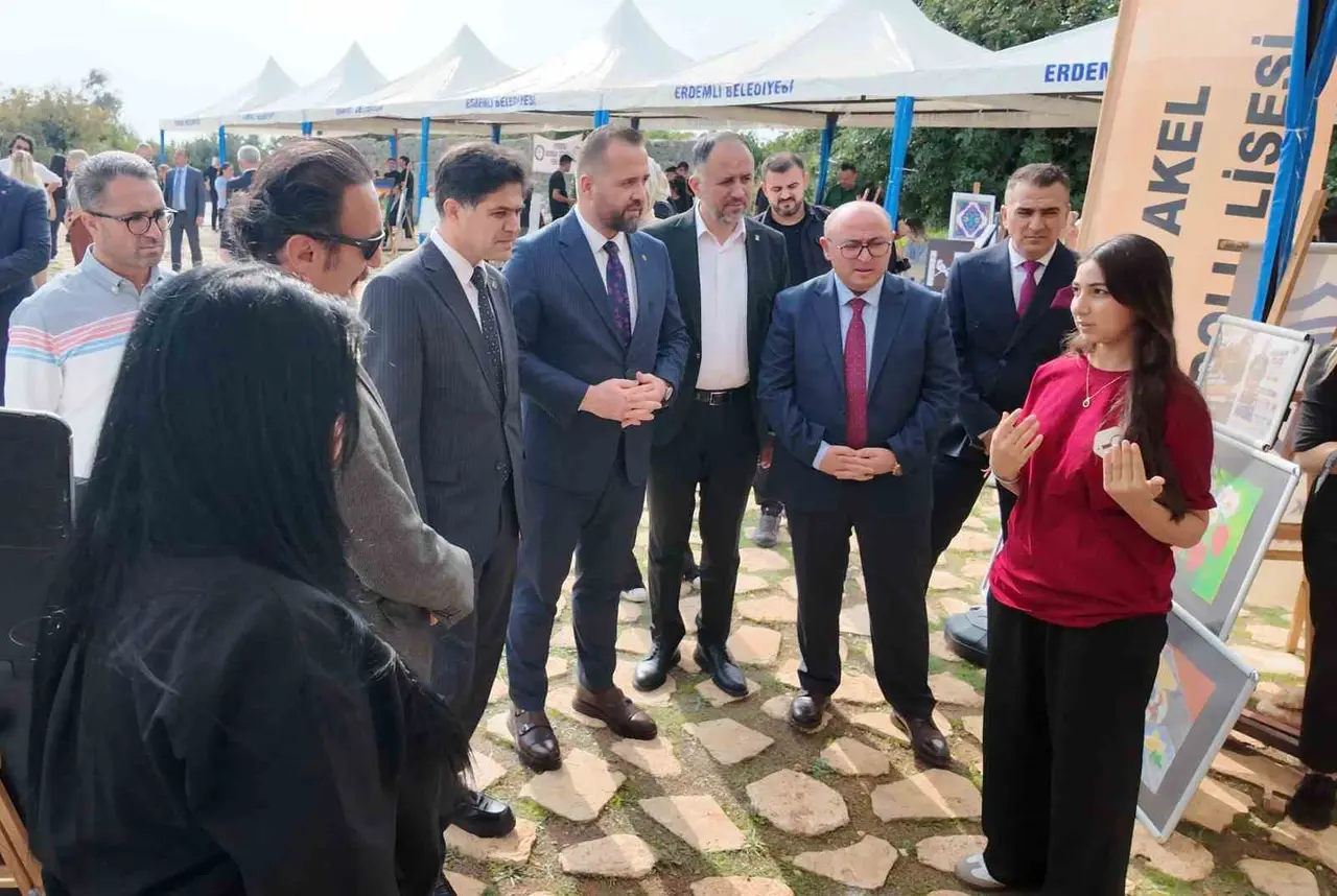 2 bin 300 yıllık tarihin içinden Türküler yükseldi