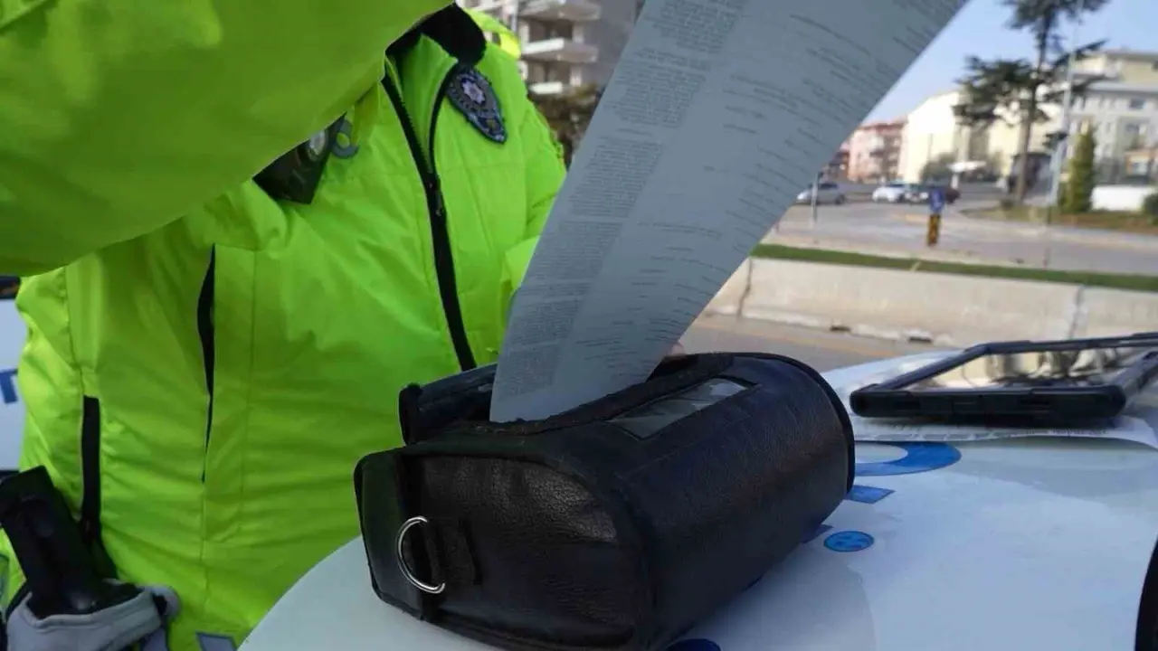 Ehliyetsiz sürücünün planını dron bozdu: 80 bin lira ceza