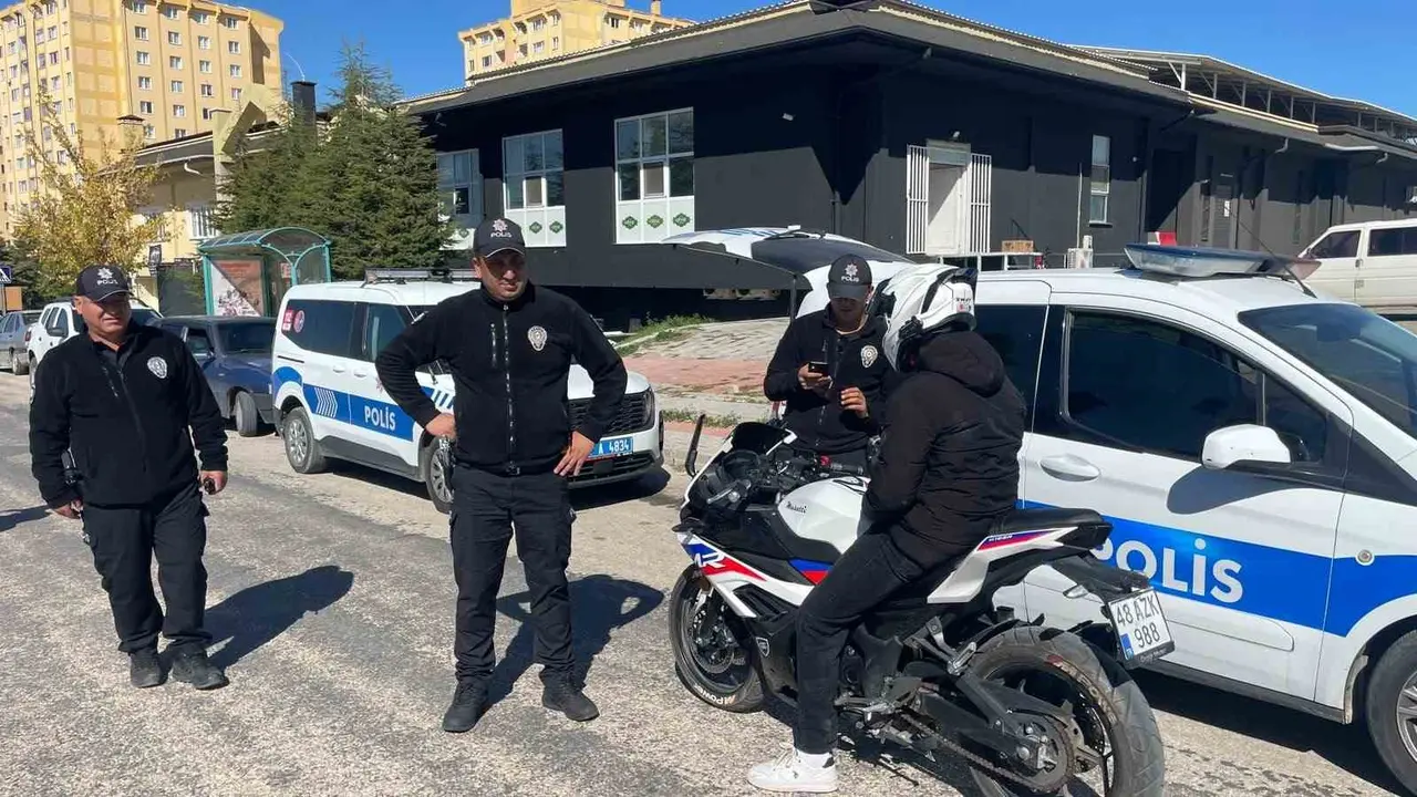 Karaman’da okul çevrelerinde denetimler sürüyor