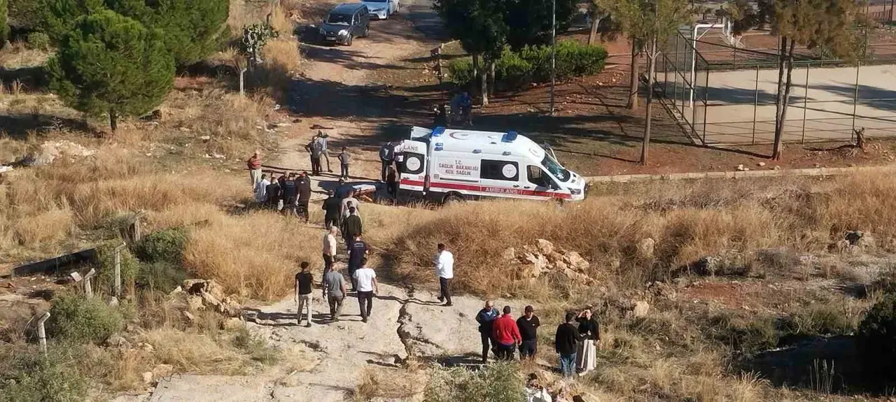 Kontrolden çıkan araç 30 metreden yuvarlandı: 1 yaralı