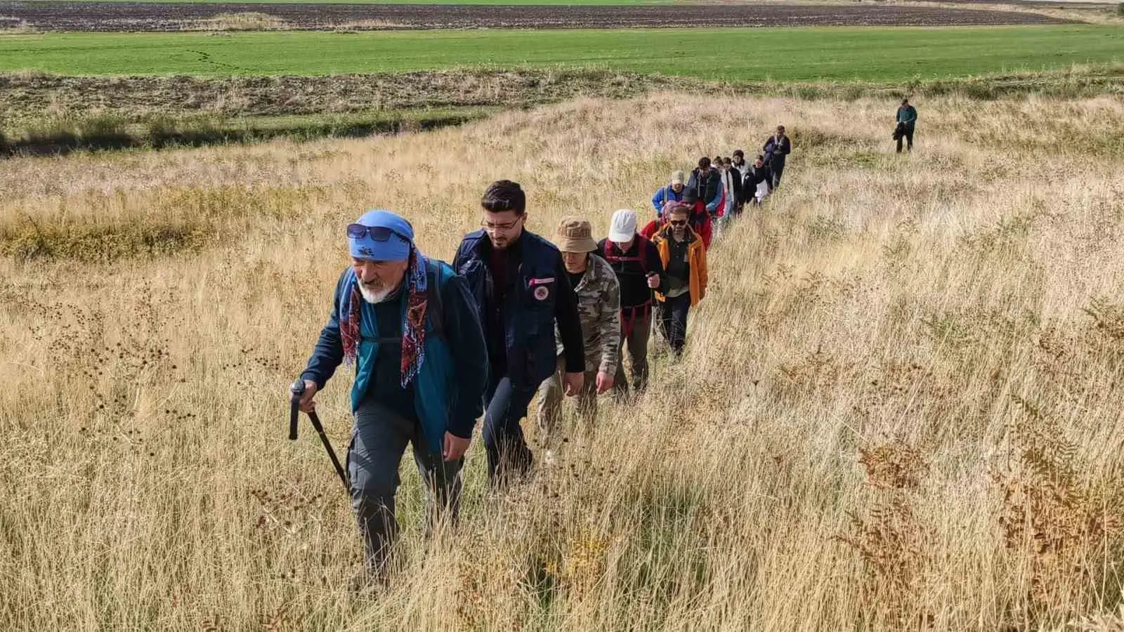 Muş’ta tarihi ve doğal güzelliklere dikkat çekmek için yürüdüler