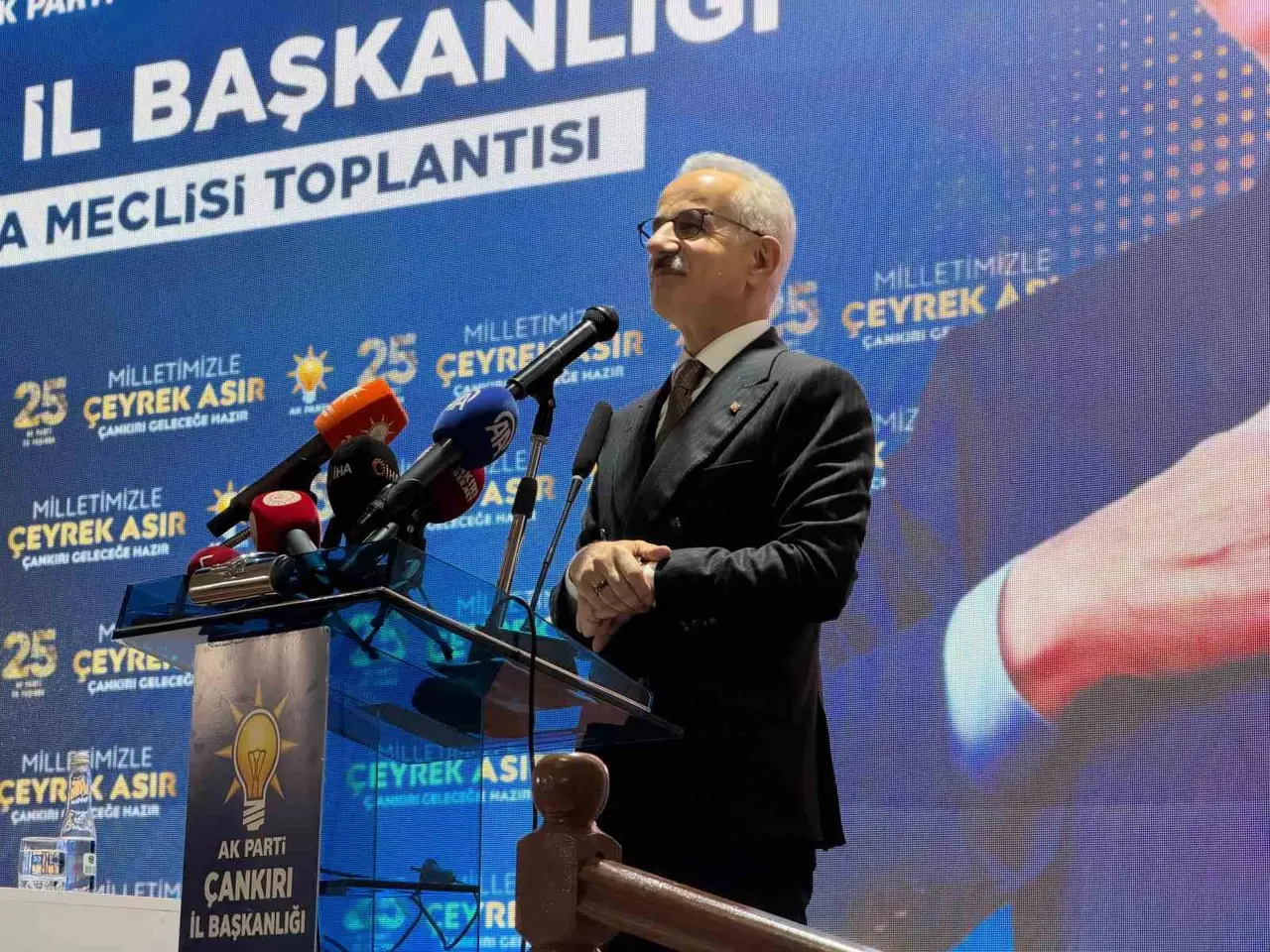 Bakan Uraloğlu: "Türkiye’de 355 milyar dolarlık ulaştırma yatırımını hayata geçirdik"