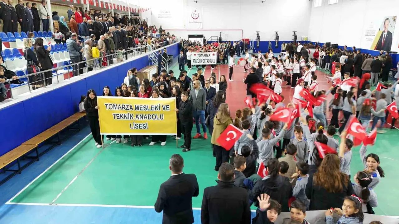 Tomarza’da Cumhuriyet Bayramı coşkusu