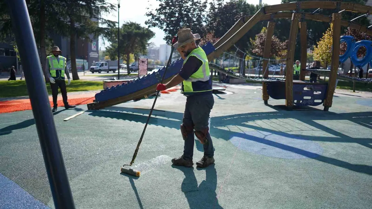 Yıldırım’da parklara kış bakımı