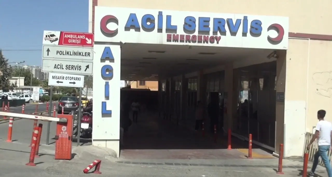Şanlıurfa’da yaprak sarması 12 öğrenciyi hastanelik etti