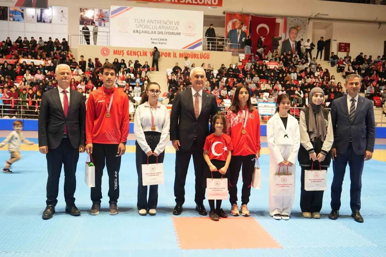 Muş’ta Cumhuriyet Bayramı coşkusu