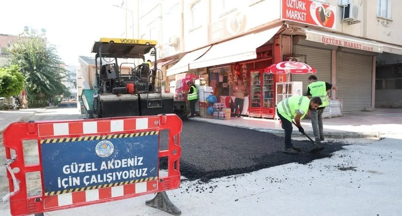 Akdeniz’de Üç Ocak Mahallesinin sokakları yenileniyor