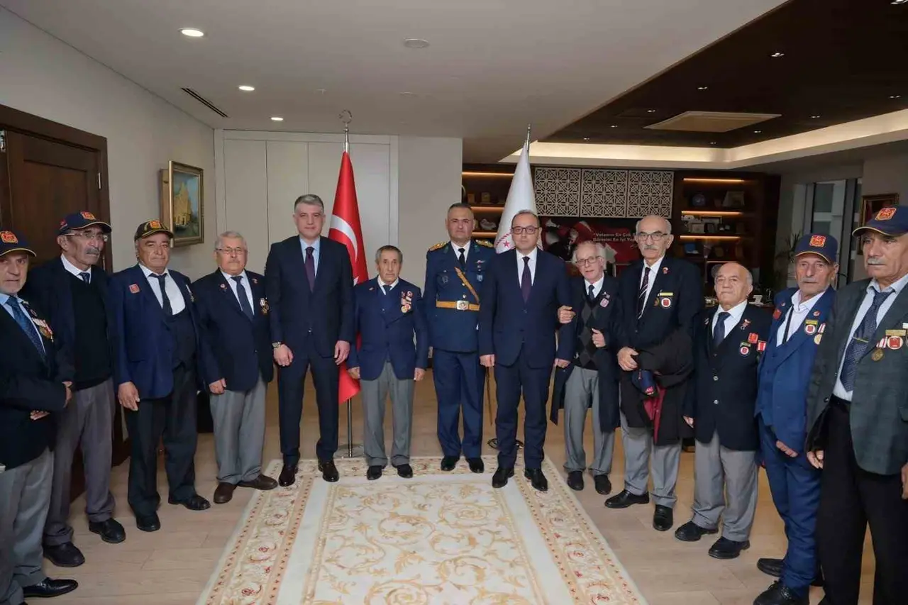 Esenyurt’ta Cumhuriyetin 103’üncü yılı kutlandı