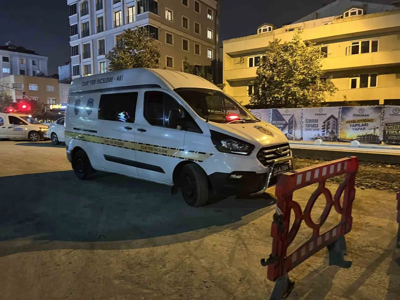 Bayrampaşa’da İSKİ’nin çalışmasında yolda oluşan göçüğe düşen işçi hayatını kaybetti