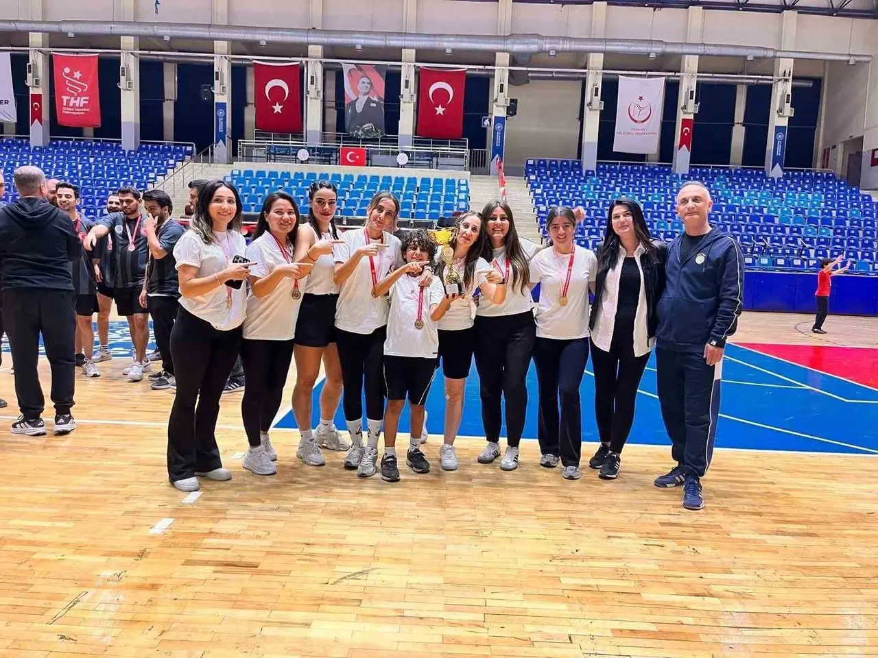 Köşk’ün kadın futsal takımı bölge finaline yükseldi