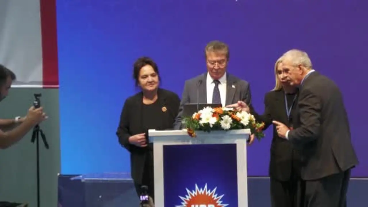 KKTC Başbakanı Üstel: "Tek başına iktidar yolculuğumuz bu akşam başlamıştır"