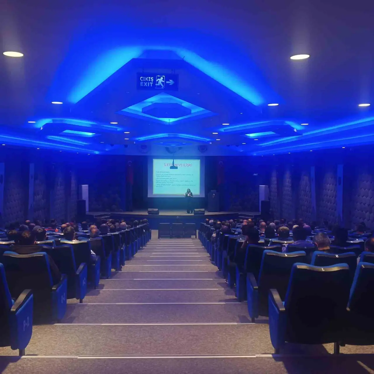Cezaevindeki tutuklu ve hükümlülere aile içi iletişim semineri verildi