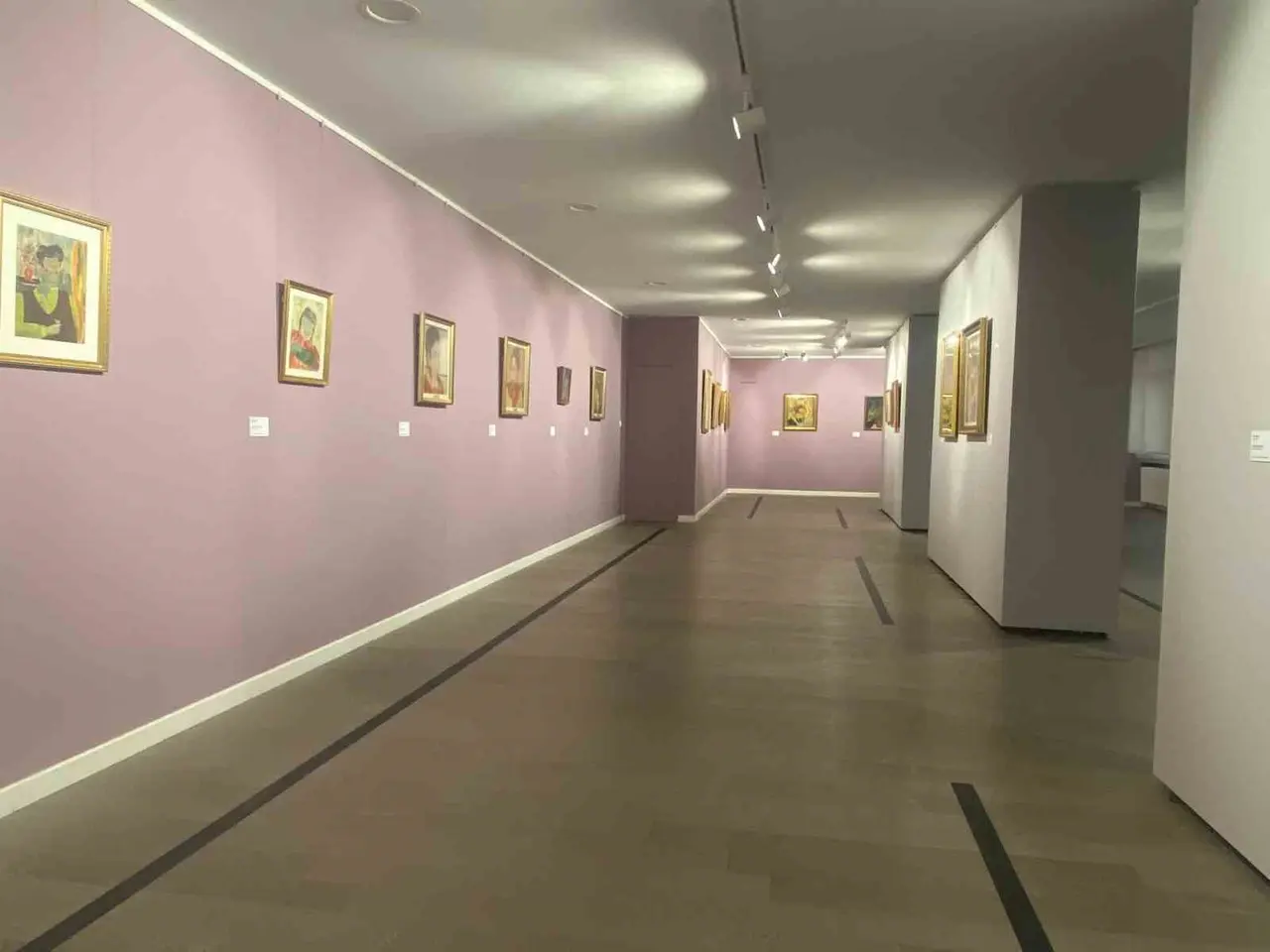 Melahat ve Eşref Üren çiftinin eserleri "Yan Yana" sergisinde buluştu