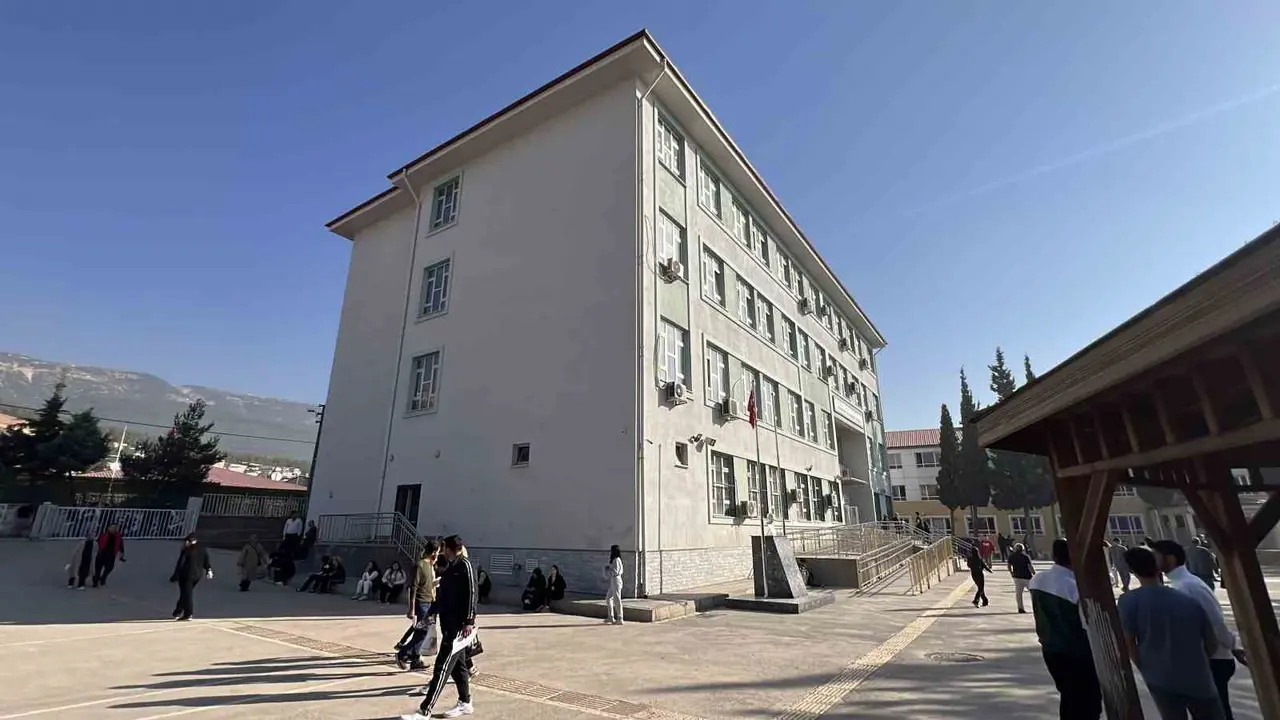 KPSS’yi 1 dakika ile kaçırdılar