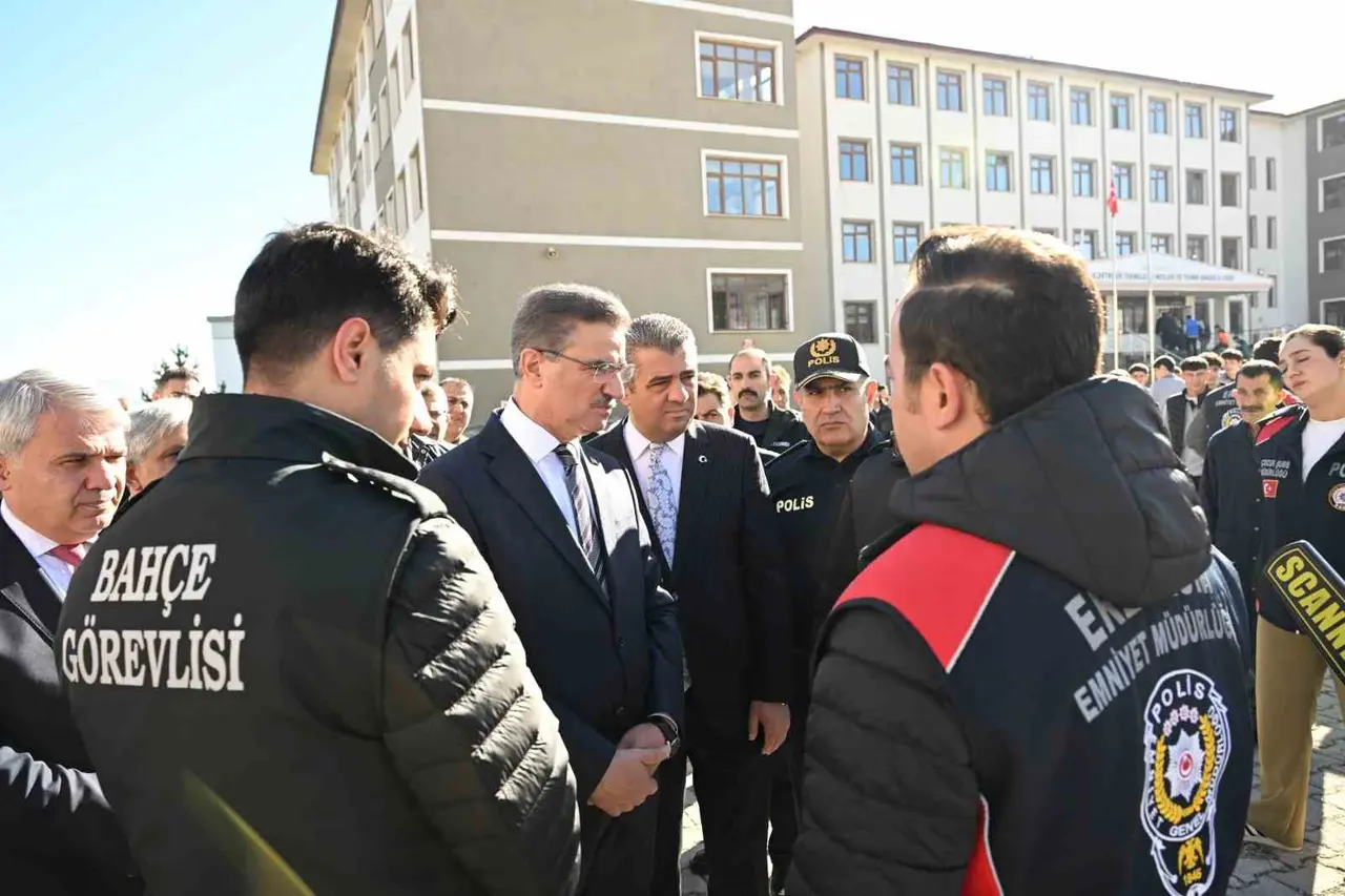 "Mesleki eğitim nitelikli bireyler yetiştirme açısından önemli"