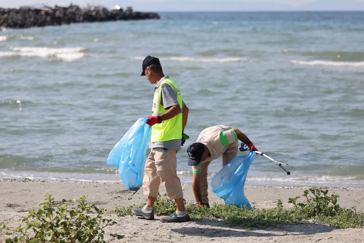 Tekirdağ sahillerinden 210 ton deniz çöpü toplandı