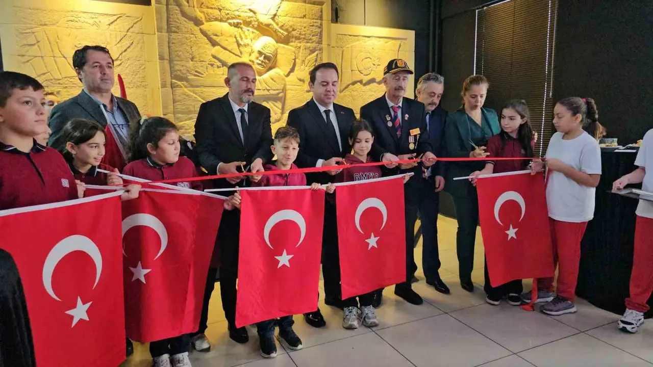 Zonguldak’ta öğrencilerin hazırladığı Çanakkale rölyefi açıldı