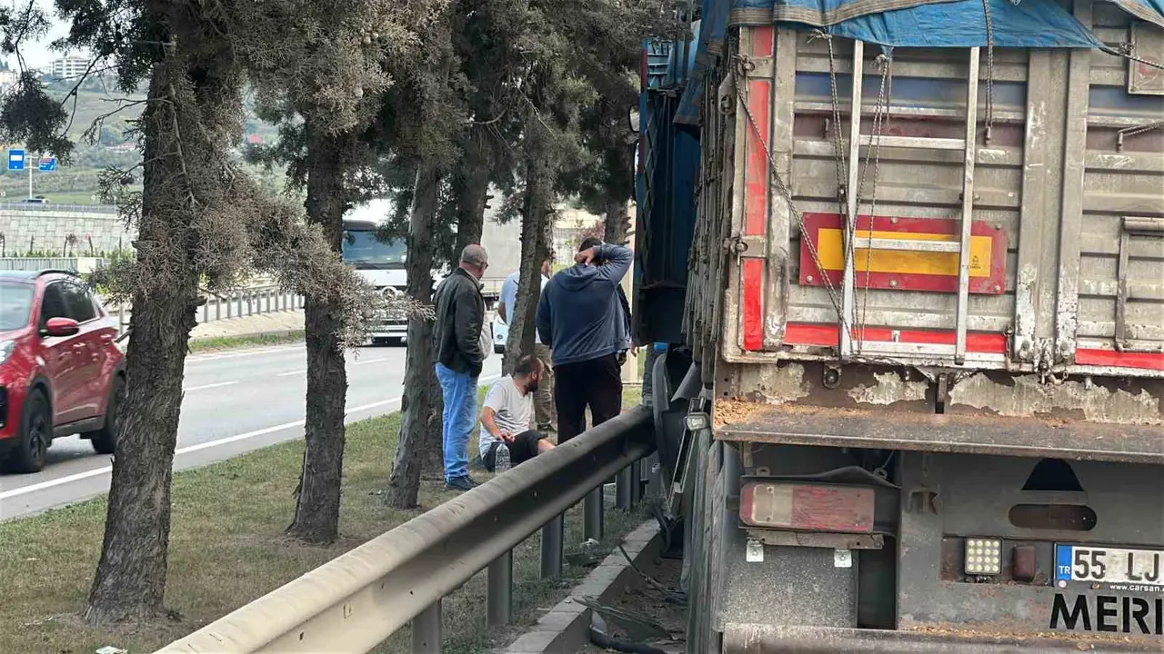 Samsun’da 3 aracın karıştığı zincirleme kaza: 1 yaralı
