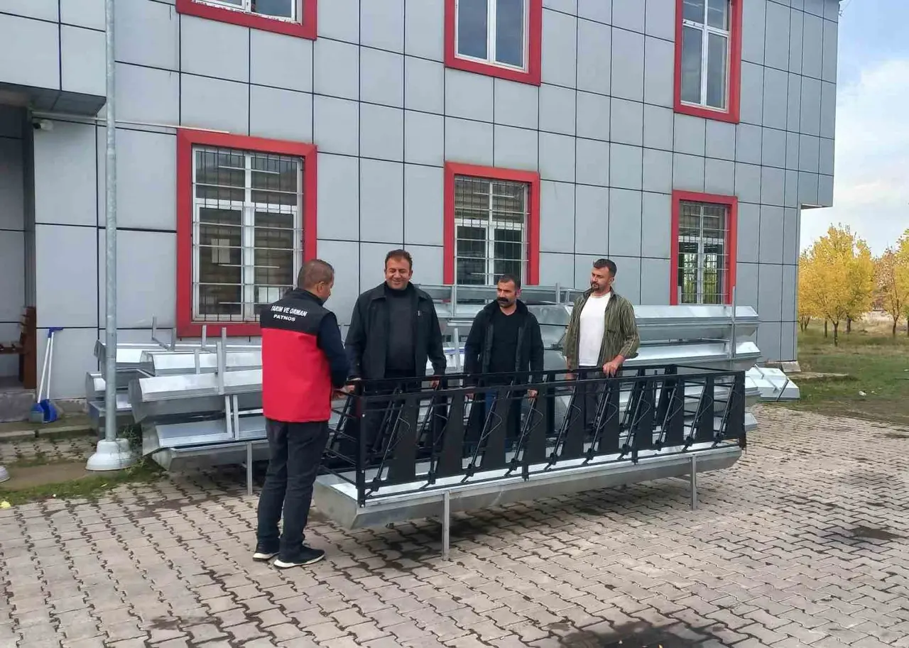 Patnos’ta üreticilere hayvancılık, arıcılık ve tarım desteği