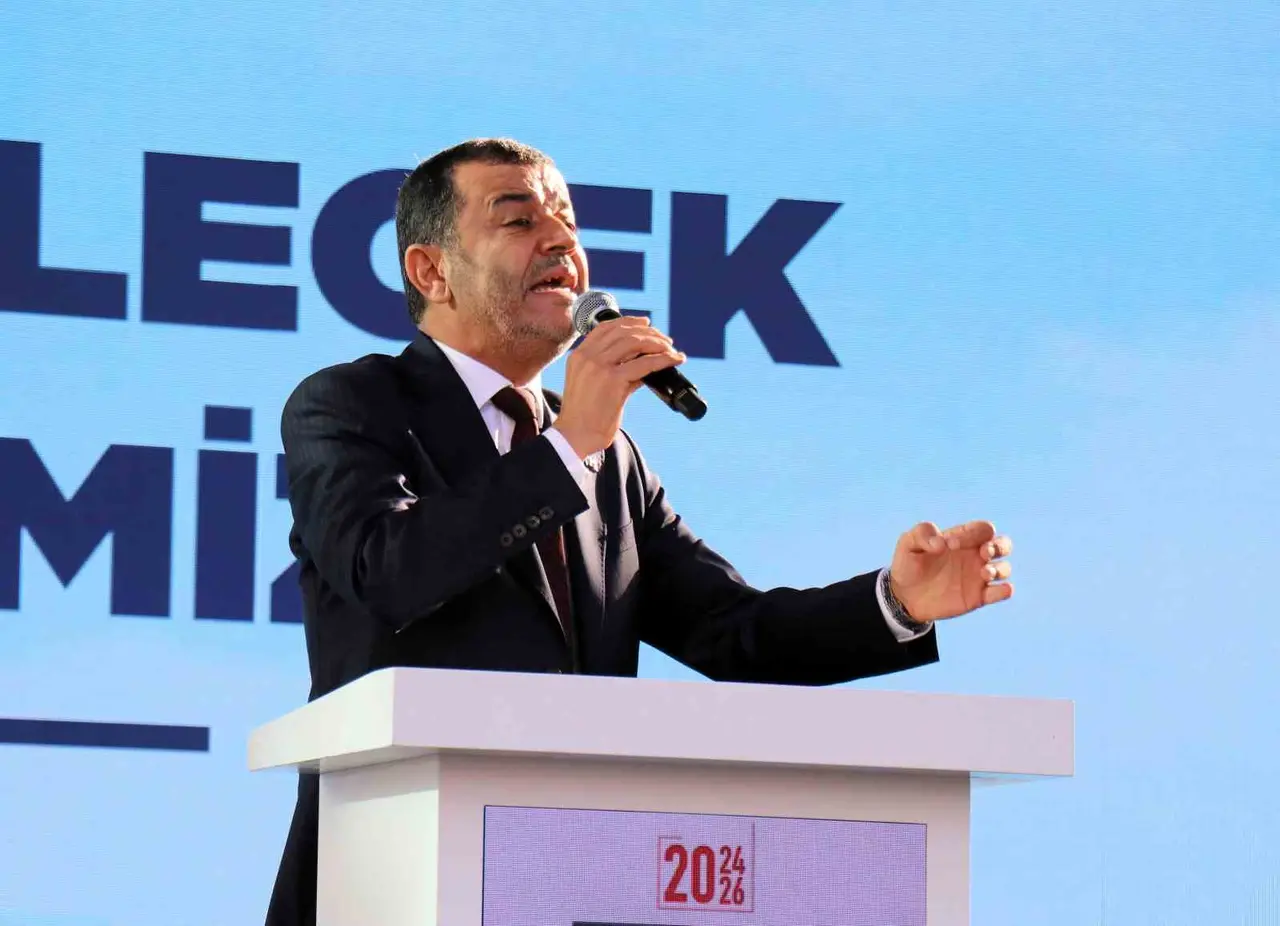 Yeni Parti Genel Başkanı Özel, Denizli’de toplu açılış törenine katıldı