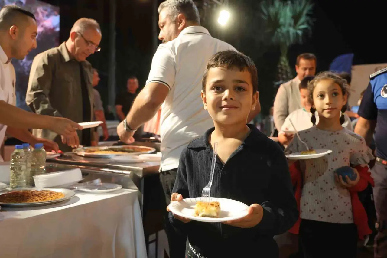 Gastronomi festivalinde künefe şovu