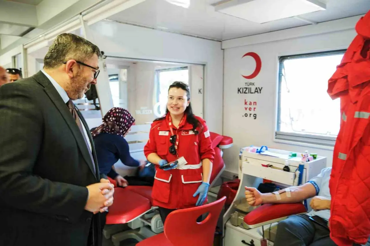 BŞEÜ’de bir günde 107 ünite kan bağışıyla rekor kırıldı