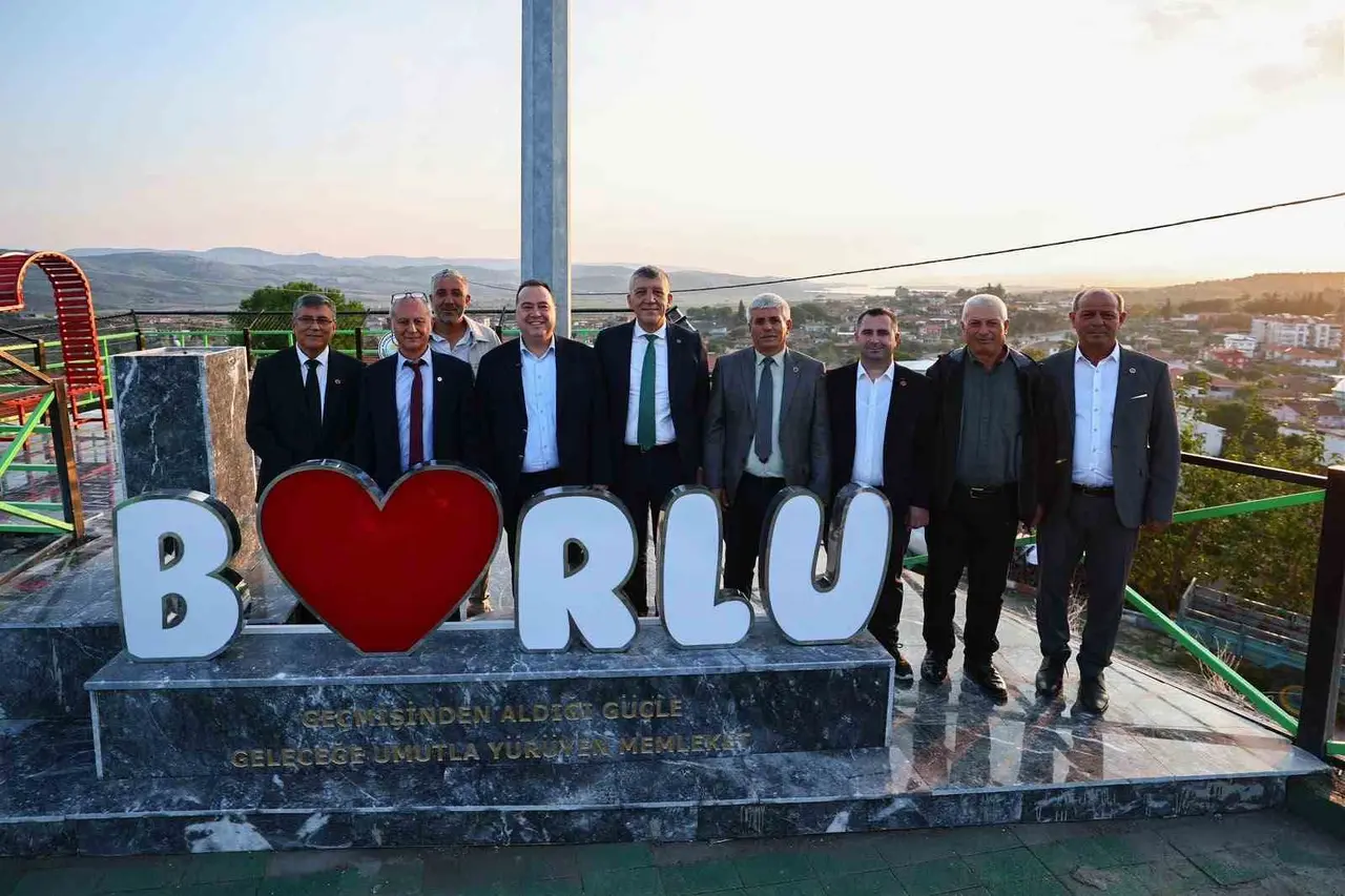 Köprübaşı’nda balıkçının yüzü güldü, Borlu manzaraya kavuştu