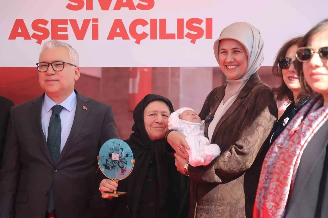 Sivas’ta Semra ve Aydın Kurt Aşevi hizmete açıldı