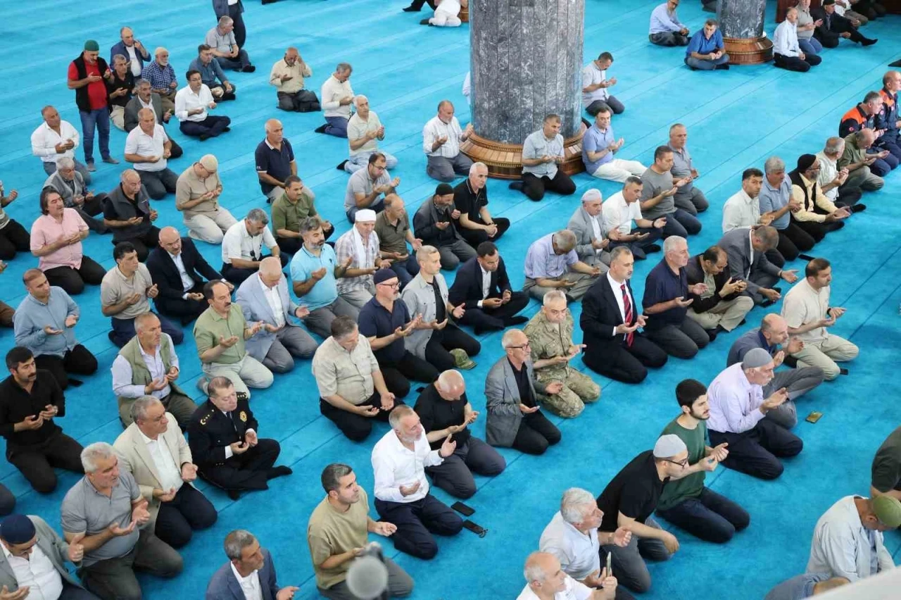 Ağrı&rsquo;da 15 Temmuz şehitleri Mevlid-i Şerif programıyla anıldı
