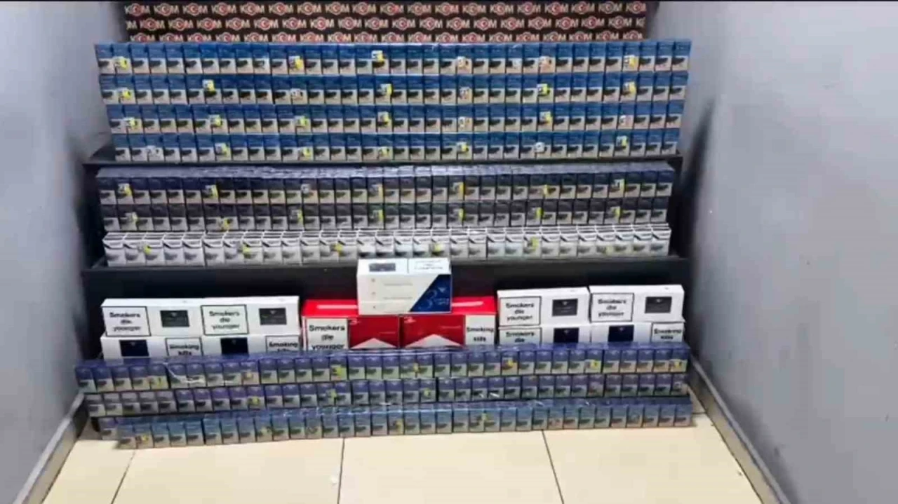 Ağrı&rsquo;da 2 bin paket ka&ccedil;ak sigara ele ge&ccedil;irildi
