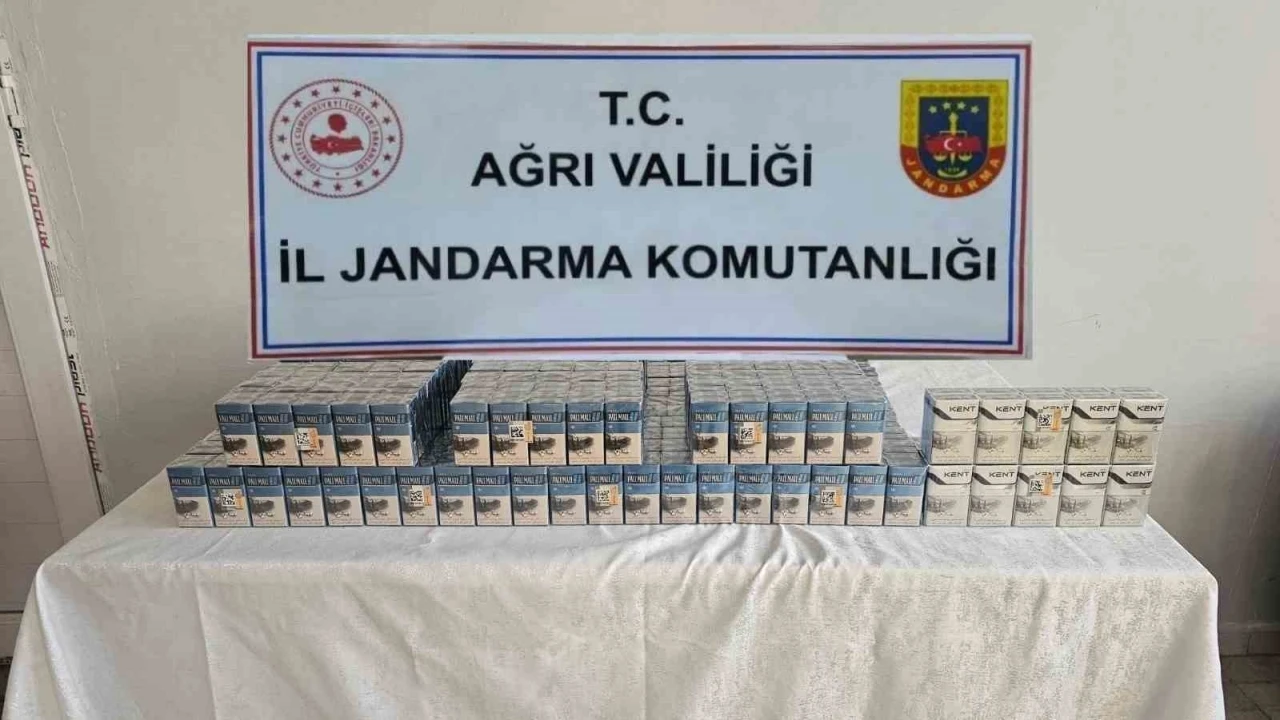 Ağrı&rsquo;da bin 390 paket ka&ccedil;ak sigara yakalandı
