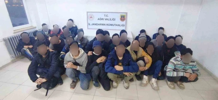 Ağrı&rsquo;da g&ouml;&ccedil;menlere g&ouml;z a&ccedil;tırılmıyor
