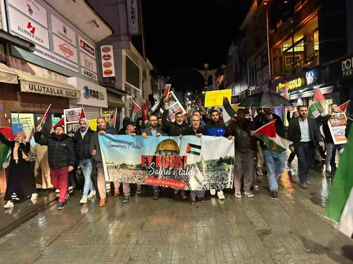Ağrı&rsquo;da İsrail&rsquo;in Gazze saldırısı protesto edildi
