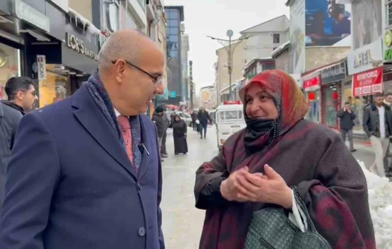 Ağrı&rsquo;da Vali Ko&ccedil;&rsquo;un vedasında duygusal anlar
