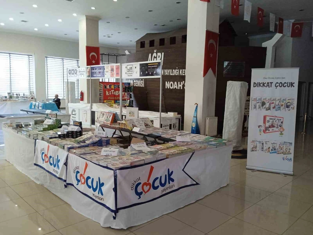 Ağrı Kitap Günleri kapılarını açtı