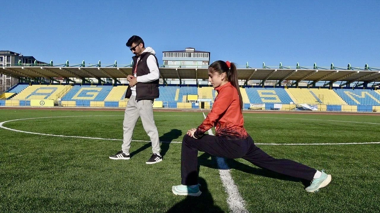 Ağrı’nın atletizm yıldızları olimpiyat hedefi için ter döküyor
