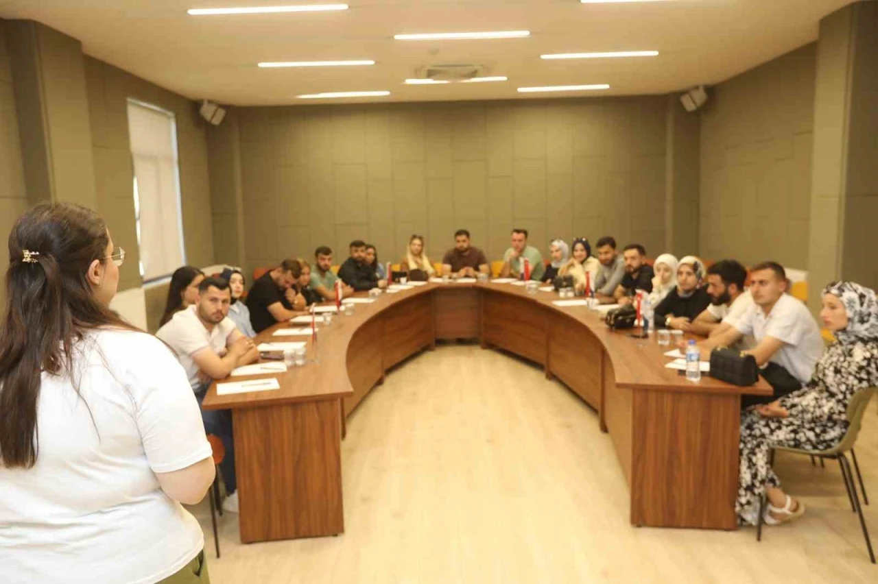 Aile Akademisi’nde evlilik öncesi eğitim başladı
