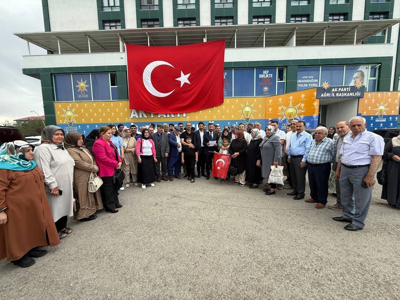 AK Parti Ağrı İl Başkanı Yıldız; &quot;Terörsüz Türkiye hedefiyle yeni bir döneme giriyoruz&quot;
