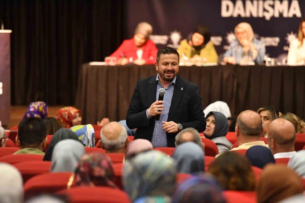 AK Parti Balıkesir İl Başkanı Mehmet Aydemir;
