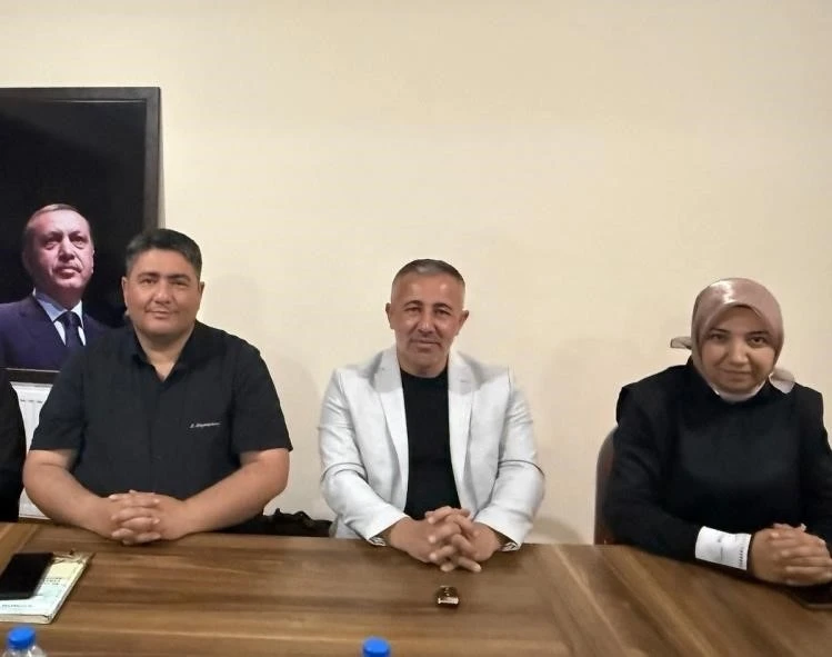 AK Parti Bilecik teşkilatı Söğüt’te toplandı
