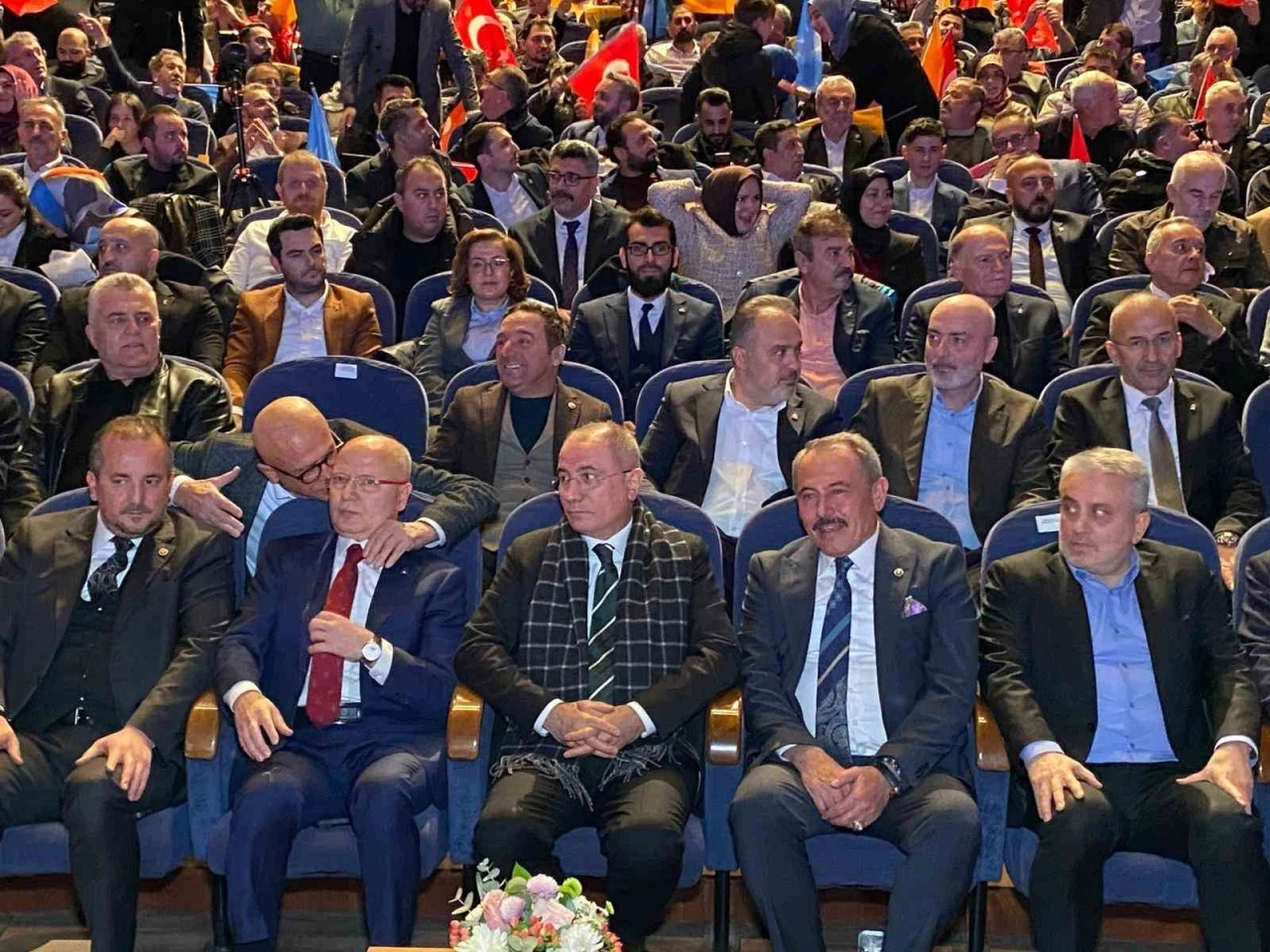 Ak Parti Bursa İl Başkanı G&uuml;rkan&rsquo;dan CHP&rsquo;li b&uuml;y&uuml;kşehire eleştiri
