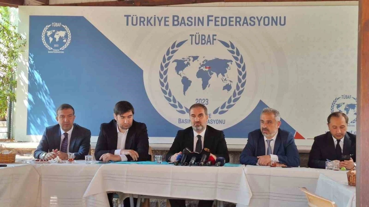 AK Parti Genel Başkan Yardımcısı Şen&rsquo;den anket a&ccedil;ıklaması: "Y&uuml;zde 37-38&rsquo;lerdeyiz"
