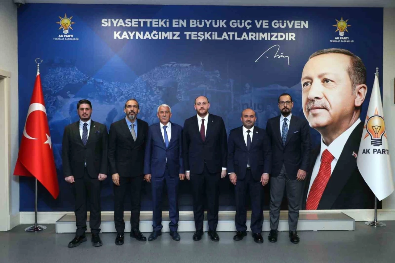 AK Parti İn&ouml;n&uuml; ve Mihalgazi il&ccedil;e başkanları değişti
