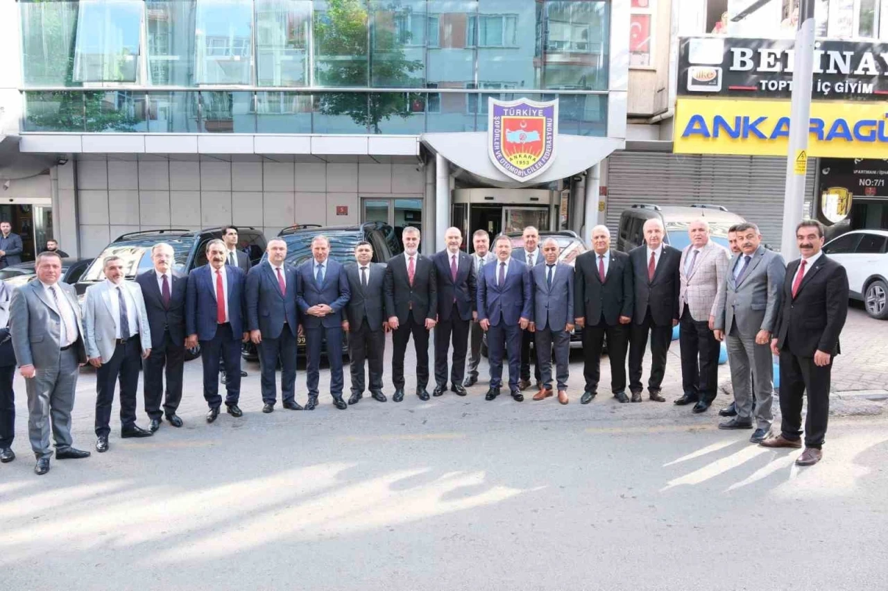 AK Parti İstanbul Milletvekili Soylu’dan TŞOF’a ziyaret
