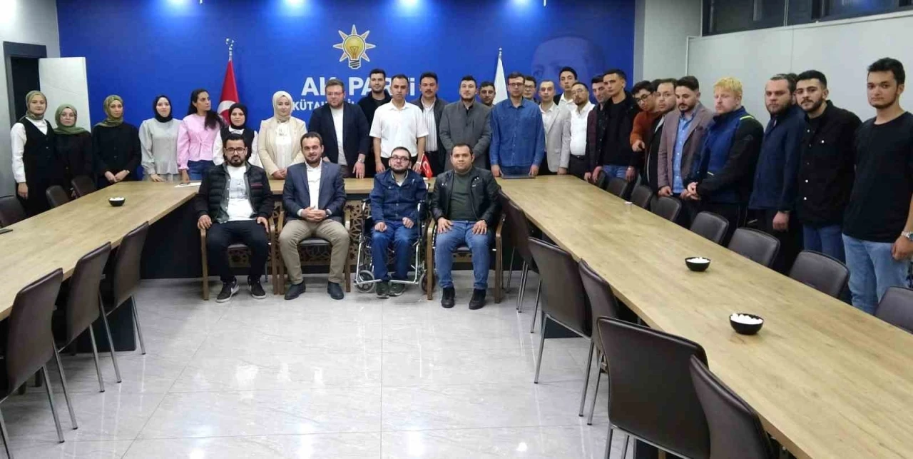 AK Parti Kütahya İl Gençlik Kolları Başkanlığının yeni yönetimi açıklandı
