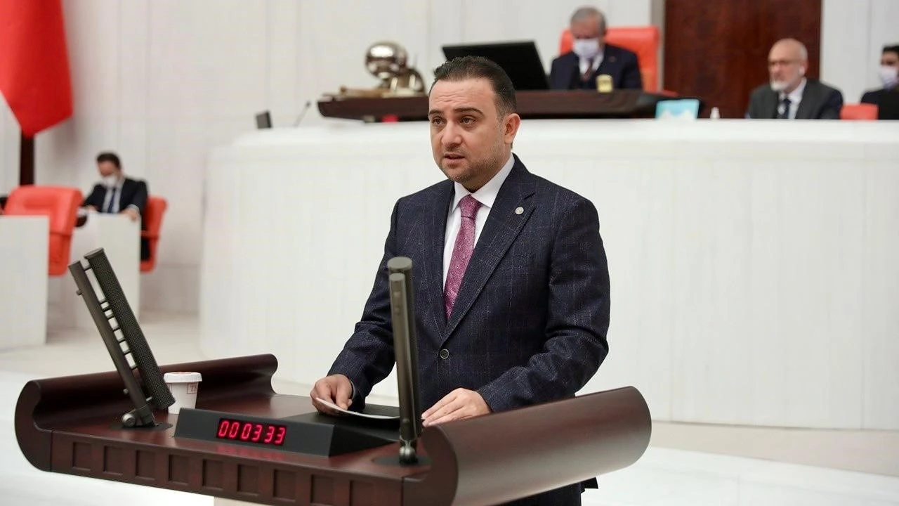 AK Parti’li Baybatur: &quot;İsrail ve İran arasında gerilimi bilinçli olarak arttıran İsrail’dir&quot;
